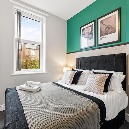 20 Percent Off! Stylish Sheffield Abode Sleeps 12 Apartman Kültér fotó