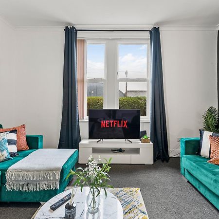 20 Percent Off! Stylish Sheffield Abode Sleeps 12 Apartman Kültér fotó