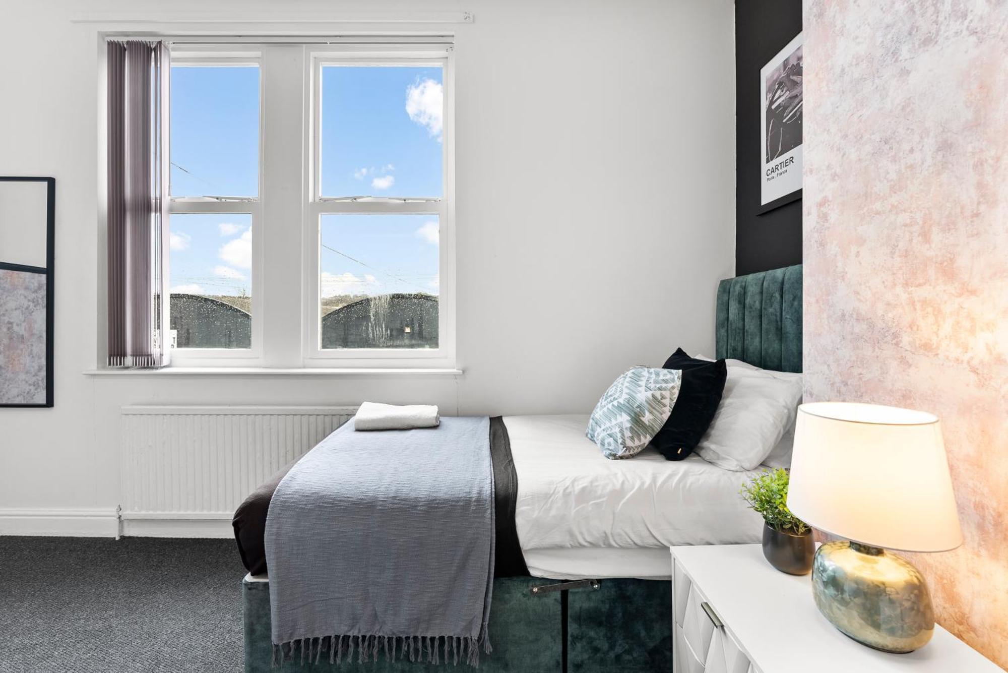 20 Percent Off! Stylish Sheffield Abode Sleeps 12 Apartman Kültér fotó