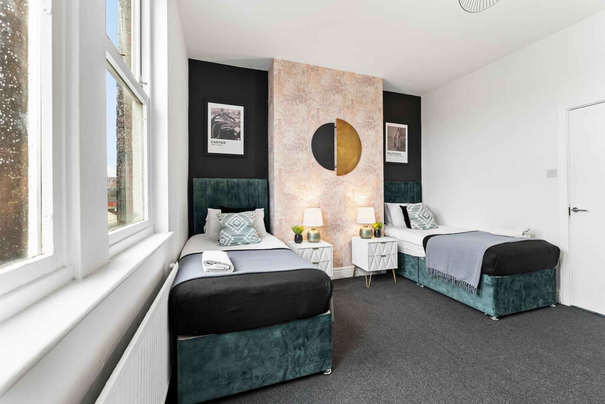 20 Percent Off! Stylish Sheffield Abode Sleeps 12 Apartman Kültér fotó
